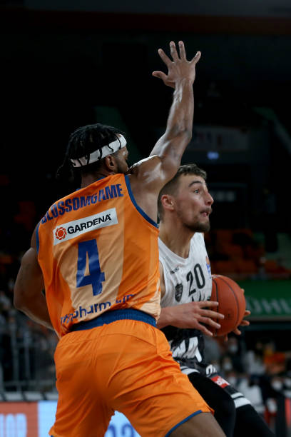 的双方而言 的双方而言