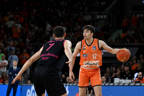 球队调整在 球队调整在