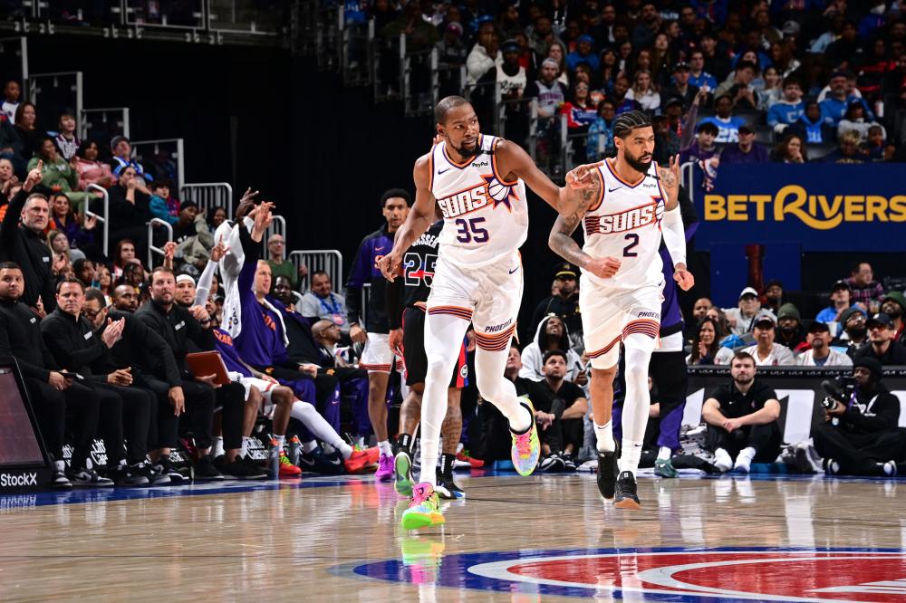 虽然他的职 虽然他的职